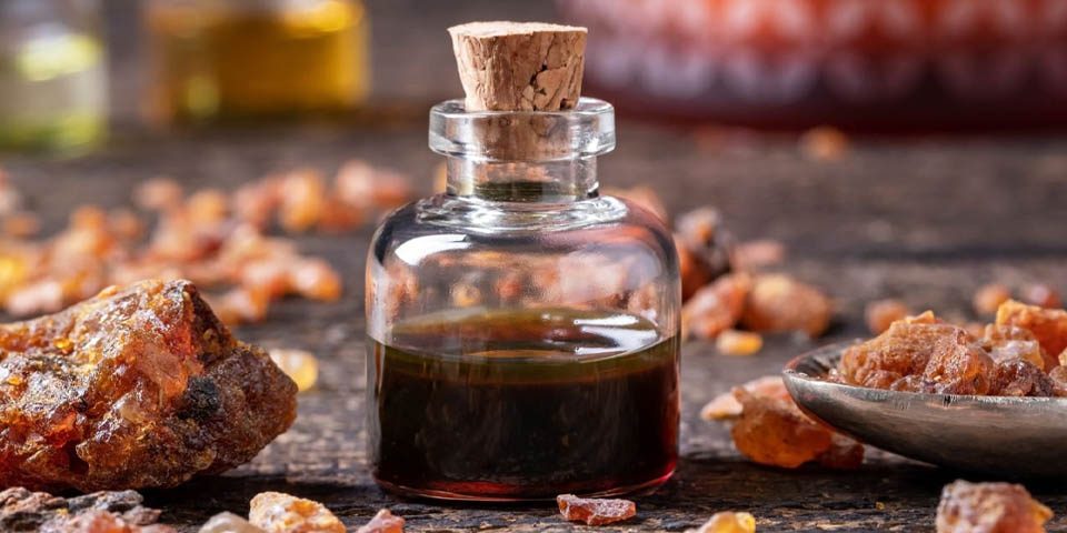 صمغ مر طبیعی و خالص برای پاکسازی انرژی و چاکراها - فروشگاه عود کوف - www.coof.ir