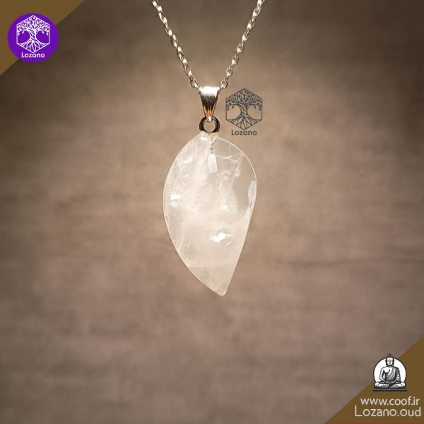 مدال برگی سنگ کریستال کوارتز شفاف با زنجیر، مناسب برای پاکسازی انرژی و افزایش تمرکز - www.coof.ir - فروشگاه عود کوف